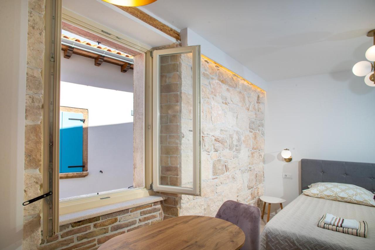 Apartments And Rooms Luan Ровин Екстериор снимка